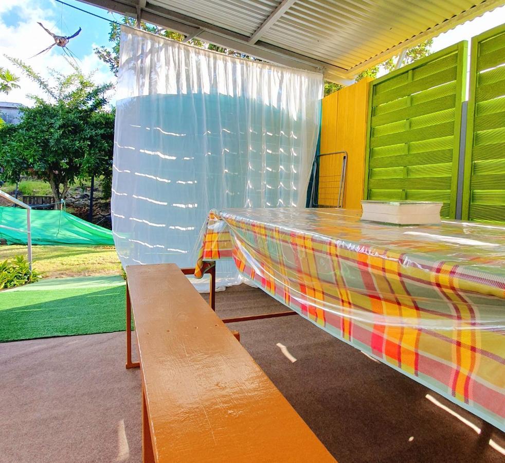 Maison Confortable A Sainte-Anne Екстер'єр фото