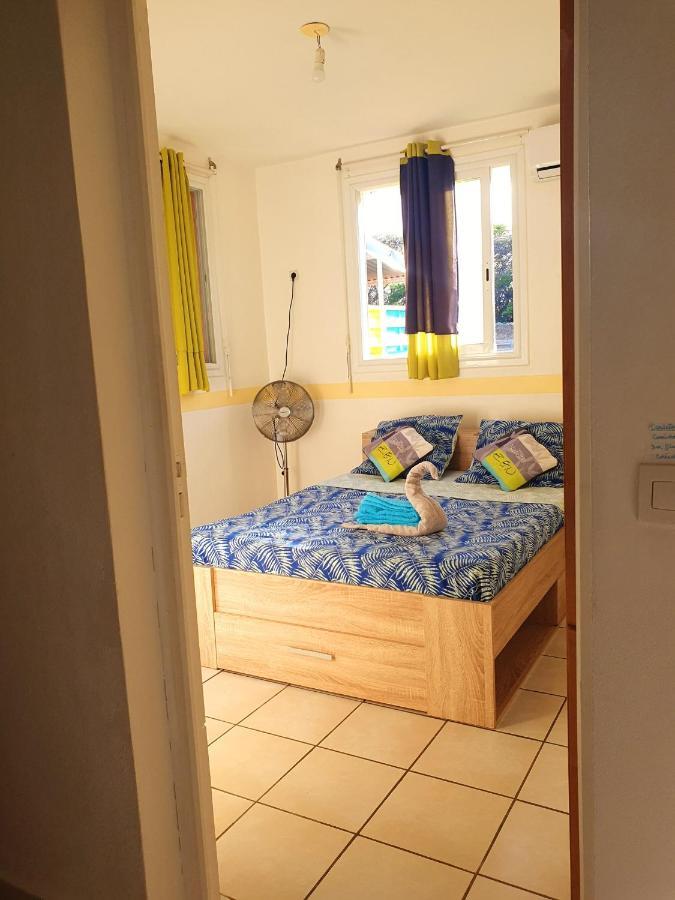 Maison Confortable A Sainte-Anne Екстер'єр фото