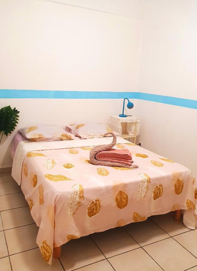 Maison Confortable A Sainte-Anne Екстер'єр фото