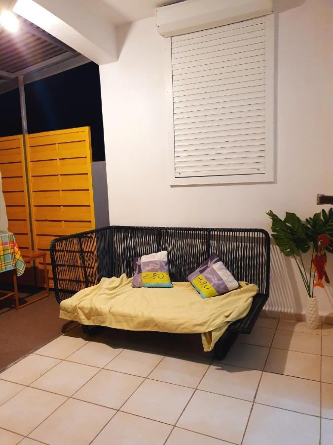 Maison Confortable A Sainte-Anne Екстер'єр фото